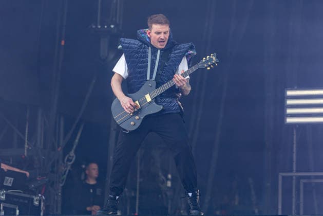 Music festival Rock im Park 2026 Electric Callboy, Nuremberg, 05 06 2026 Guitarist Daniel Haniß from Electric Callboy performing live on the open-air stage The band from Castrop Rauxel is one of the most sought-after live acts in Europe Nuremberg Bavaria Germany 20260605-1V9A9667-M4000