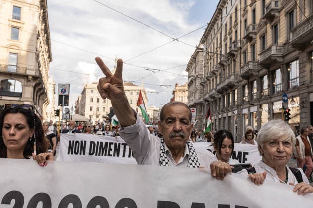 Demonstration in memory of Palestinian children victims in Milan MILAN, ITALY - JUNE 5: A demonstration in memory of Palestinian children victims of Israeli attacks marched through the city, carrying a symbolic 25-meter-long shroud bearing the names of the 18,457 Palestinian children killed in Israeli attacks on Palestine in Milan, Italy, on June 5, 2026. Andrea Carrubba Anadolu Milan Italy. Editorial use only. Please get in touch for any other usage.  Copyright: x2026xAnadoluxAndreaxCarrubbax