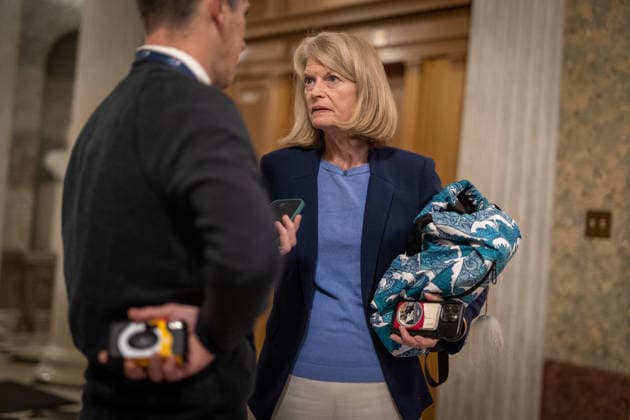 Senate Votes on Reconciliation WASHINGTON, DC - JUNE 5: Senator Lisa Murkowski (R-AL) speaks to a reporter after the Senate passed a reconciliation package, at the U.S. Capitol in Washington, DC on June 5, 2026. Nathan Posner Anadolu Washington D.C. United States. Editorial use only. Please get in touch for any other usage.  Copyright: x2026xAnadoluxNathanxPosnerx