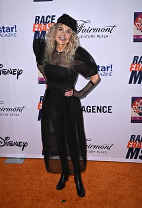 33rd Annual Race to Erase MS Gala Dyan Cannon arriving to the 33rd Annual Race to Erase MS Gala held at the Fairmont Century Plaza on June 5, 2026 in Los Angeles, CA. Los Angeles Fairmont Century Plaza California USA Copyright: xStarbuck xAFF-USA.COMx