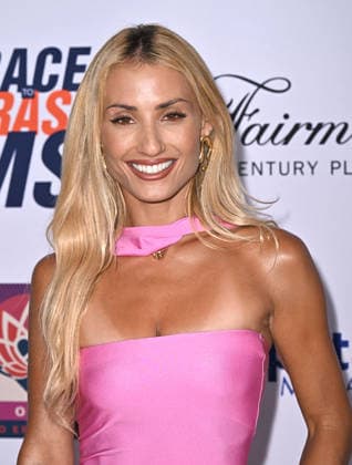 33rd Annual Race to Erase MS Gala Montana Tucker arriving to the 33rd Annual Race to Erase MS Gala held at the Fairmont Century Plaza on June 5, 2026 in Los Angeles, CA. Los Angeles Fairmont Century Plaza California USA Copyright: xStarbuck xAFF-USA.COMx