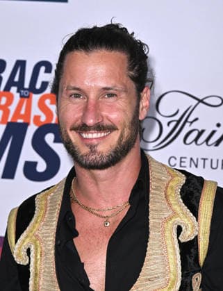 33rd Annual Race to Erase MS Gala Valentin Chmerkovskiy arriving to the 33rd Annual Race to Erase MS Gala held at the Fairmont Century Plaza on June 5, 2026 in Los Angeles, CA. Los Angeles Fairmont Century Plaza California USA Copyright: xStarbuck xAFF-USA.COMx