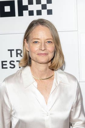 Taxi Driver 50th Anniversary Reunion, 25th Tribeca Film Festival, New York, USA - 05 June 2026 Jodie Foster attends Taxi Driver during the 2026 Tribeca Film Festival at BMCC Tribeca Center of Performing Arts on June 05, 2026 in New York City. New York United States Copyright: xRonxAdarx xSOPAxImagesx _radar_taxidriver_20260605_00677