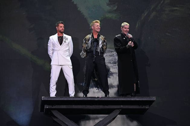 Boyzone performing at Emirates Stadium LONDON, ENGLAND - JUNE 05: Keith Duffy, Ronan Keating and Shane Lynch of ˜Boyzone™ performing at Emirates Stadium on June 05, 2026 in London, England CAP MAR MAR Great Britain UK Copyright: xMartinxHarris CapitalxPicturesx