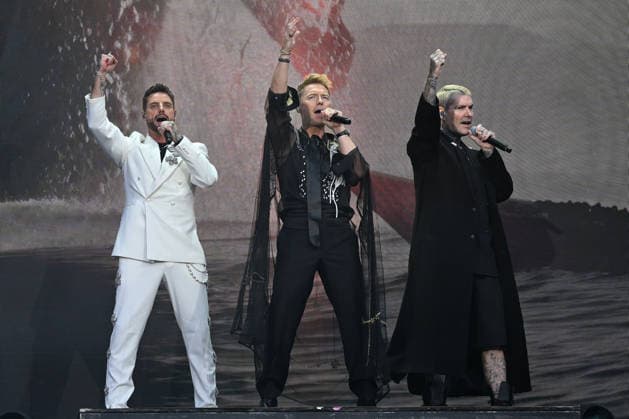 Boyzone performing at Emirates Stadium LONDON, ENGLAND - JUNE 05: Keith Duffy, Ronan Keating and Shane Lynch of ˜Boyzone™ performing at Emirates Stadium on June 05, 2026 in London, England CAP MAR MAR Great Britain UK Copyright: xMartinxHarris CapitalxPicturesx