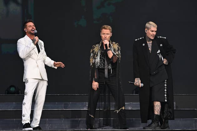 Boyzone performing at Emirates Stadium LONDON, ENGLAND - JUNE 05: Keith Duffy, Ronan Keating and Shane Lynch of ˜Boyzone™ performing at Emirates Stadium on June 05, 2026 in London, England CAP MAR MAR Great Britain UK Copyright: xMartinxHarris CapitalxPicturesx