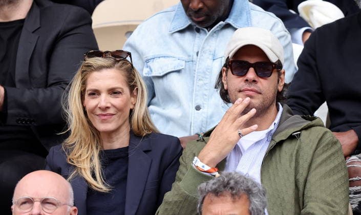 Judith El Zein et Laurent Lafitte dans les tribunes lors des Internationaux de France de Tennis de Roland Garros 2026, à Paris, France, le 5 juin 2026 Jacovides Moreau Bestimage Celebs in the stands during the Day thirteen of the 2026 French Open on June 05, 2026 in Paris, France Paris France  Copyright: xJACOVIDES-MOREAUx xBESTIMAGExJACOVIDES-MOREAUx xBESTIMAGEx
