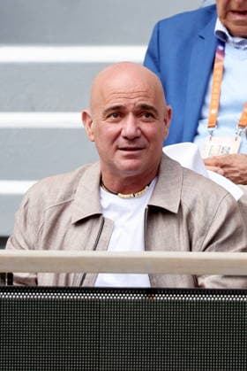 Andre Agassi in the stands during the Day thirteen of the 2026 Roland Garros French Open on June 05, 2026 in Paris, France Jacovides Moreau Bestimage Celebs in the stands during the Day thirteen of the 2026 French Open on June 05, 2026 in Paris, France Paris France  Copyright: xJACOVIDES-MOREAUx xBESTIMAGExJACOVIDES-MOREAUx xBESTIMAGEx