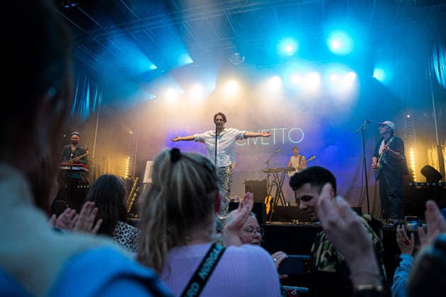 Kultur I Lüneburg feiert I Stadtfest Lüneburg I Juni 2026 Il Civetto auf der Markt-Bühne, präsentiert von Sparkasse Lüneburg Lüneburg Innenstadt Niedersachsen Deutschland *** Culture I Lüneburg celebrates I City festival Lüneburg I June 2026 Il Civetto on the market stage, presented by Sparkasse Lüneburg Lüneburg city center Lower Saxony Germany Copyright: xLobeca Björn-OlexKehmx