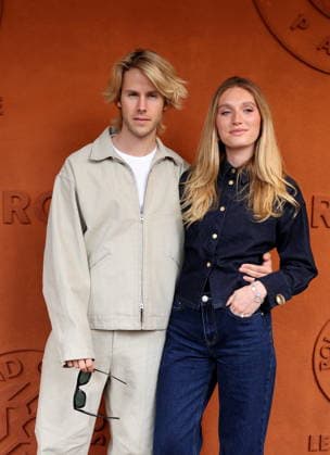 Dorian Lux Ofenbach et sa femme Diane au photocall du village night session lors des Internationaux de France de Tennis de Roland Garros 2026, à Paris, France, le 5 juin 2026 Jacovides Moreau Bestimage Celebs attending the village photocall during the 2026 French Open at Roland Garros in Paris, France, on June 5, 2026 Paris France  Copyright: xJACOVIDES-MOREAUx xBESTIMAGExJACOVIDES-MOREAUx xBESTIMAGEx