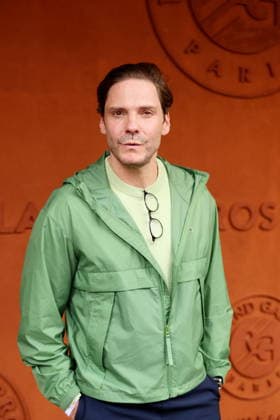 Daniel Brühl au photocall du village night session lors des Internationaux de France de Tennis de Roland Garros 2026, à Paris, France, le 5 juin 2026 Jacovides Moreau Bestimage Celebs attending the village photocall during the 2026 French Open at Roland Garros in Paris, France, on June 5, 2026 Paris France  Copyright: xJACOVIDES-MOREAUx xBESTIMAGExJACOVIDES-MOREAUx xBESTIMAGEx