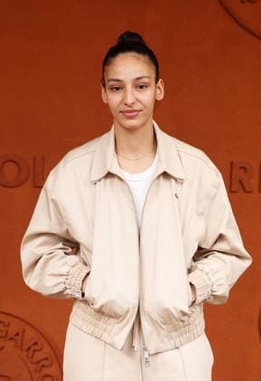 Nadia Melliti au photocall du village night session lors des Internationaux de France de Tennis de Roland Garros 2026, à Paris, France, le 5 juin 2026 Jacovides Moreau Bestimage Celebs attending the village photocall during the 2026 French Open at Roland Garros in Paris, France, on June 5, 2026 Paris France  Copyright: xJACOVIDES-MOREAUx xBESTIMAGExJACOVIDES-MOREAUx xBESTIMAGEx