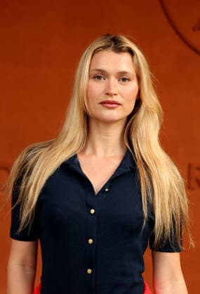 Chloe Lecareux au photocall du village night session lors des Internationaux de France de Tennis de Roland Garros 2026, à Paris, France, le 5 juin 2026 Jacovides Moreau Bestimage Celebs attending the village photocall during the 2026 French Open at Roland Garros in Paris, France, on June 5, 2026 Paris France  Copyright: xJACOVIDES-MOREAUx xBESTIMAGExJACOVIDES-MOREAUx xBESTIMAGEx