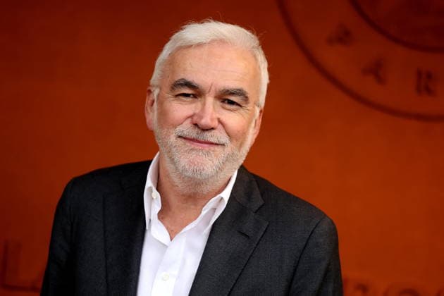 Pascal Praud au photocall du village night session lors des Internationaux de France de Tennis de Roland Garros 2026, à Paris, France, le 5 juin 2026 Jacovides Moreau Bestimage Celebs attending the village photocall during the 2026 French Open at Roland Garros in Paris, France, on June 5, 2026 Paris France  Copyright: xJACOVIDES-MOREAUx xBESTIMAGExJACOVIDES-MOREAUx xBESTIMAGEx