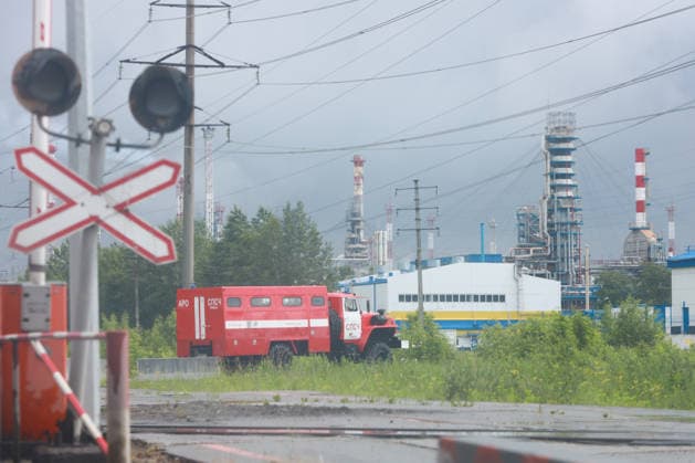 RUSSIA, TYUMEN - JUNE 6, 2026: An emergency unit responds to a fire at the Tyumen Oil Refinery. Maxim Slutsky TASS  93445605
