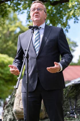 Neubiberg (Munich), Bavaria, Germany June 6, 2026: German Armed Forces Day 2026 in Neubiberg (Munich). Federal Minister of Defense Boris Pistorius (SPD) *** Tag der Bundeswehr 2026 in Neubiberg (München). Bundesminister der Verteidigung Boris Pistorius (SPD)