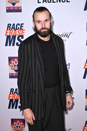 Jonathan Hugh bei der 33. Race to Erase MS Gala im Fairmont Century Plaza. Los Angeles, 05.06.2026 *** Jonathan Hugh at the 33 Race to Erase MS Gala at the Fairmont Century Plaza Los Angeles, 05 06 2026 Foto:xD.xStarbuckx xFuturexImagex ms_6707