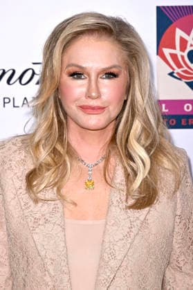 Kathy Hilton bei der 33. Race to Erase MS Gala im Fairmont Century Plaza. Los Angeles, 05.06.2026 *** Kathy Hilton at the 33 Race to Erase MS Gala at the Fairmont Century Plaza Los Angeles, 05 06 2026 Foto:xD.xStarbuckx xFuturexImagex ms_6735