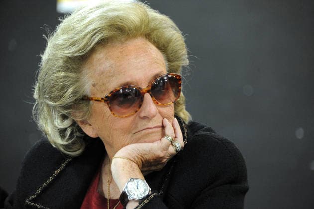Bernadette Chirac, Wife Of Former French President Jacques Chirac, Dies At 93 Bernadette Chirac, wife of former French President Jacques Chirac, has died at the age of 93. A steadfast supporter throughout her husband’s political career, Bernadette Chodron de Courcel became an influential figure in French public life. She served as a member of the Corrèze General Council and was deeply involved in charitable work. She passed away on Friday at the age of 93. FILE - Bernadette Chirac visiting Andre Mignot Hospital in support of the Operation Pieces Jaunes in Le Chesnay, near Paris, France on January 9, 2013. Photo by Nicolas Briquet ABACAPRESS.COM Paris France  Copyright: xBriquetxNicolas ABACAx