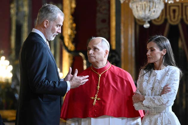 SPAIN - POPE LEO XIV AT THE ROYAL PALACE IN MADRID - 2026 6 6 Spain, Vatican, 2026 6 6 Spain s Felipe VI and Queen Letizia welcome Pope Leo XIV at the Royal Palace in Madrid EDITORIAL USE ONLY - NO BOOKS Copyright: xVATICANxMEDIA CPPx