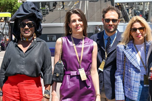 Charlotte Casiraghi, Jacky Ickx and his wife Khadja Nin in the paddocks of the Formula 1 Louis Vuitton Grand Prix of Monaco 2026, in Monte Carlo, Monaco, on June 6, 2026 Bruno Bebert Bestimage Celebs in the paddocks of the Formula 1 Louis Vuitton Grand Prix of Monaco 2026, in Monte Carlo, Monaco, on June 6, 2026 Monte Carlo Monaco  Copyright: xBrunoxBebertx xBestimagexBrunoxBebertx xBestimagex