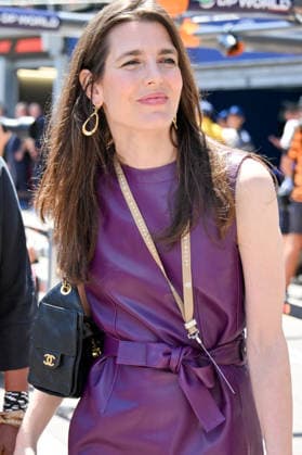 Charlotte Casiraghi in the paddocks of the Formula 1 Louis Vuitton Grand Prix of Monaco 2026, in Monte Carlo, Monaco, on June 6, 2026 Bruno Bebert Bestimage Celebs in the paddocks of the Formula 1 Louis Vuitton Grand Prix of Monaco 2026, in Monte Carlo, Monaco, on June 6, 2026 Monte Carlo Monaco  Copyright: xBrunoxBebertx xBestimagexBrunoxBebertx xBestimagex