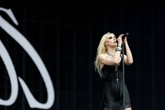 Taylor Momsen (Gesang, Gitarre) während des Auftritts der US-amerikanischen Rockband The Pretty Reckless im Rahmen des Festivals Rock am Ring 2026 am Nürburgring. Nürburg Rock am Ring Rheinland-Pfalz Germany *** Taylor Momsen vocals, guitar during the performance of the US rock band The Pretty Reckless as part of the Rock am Ring 2026 festival at the Nürburgring Nürburg Rock am Ring Rheinland Pfalz Germany
