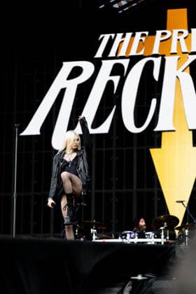 Taylor Momsen (Gesang, Gitarre) während des Auftritts der US-amerikanischen Rockband The Pretty Reckless im Rahmen des Festivals Rock am Ring 2026 am Nürburgring. Nürburg Rock am Ring Rheinland-Pfalz Germany *** Taylor Momsen vocals, guitar during the performance of the US rock band The Pretty Reckless as part of the Rock am Ring 2026 festival at the Nürburgring Nürburg Rock am Ring Rheinland Pfalz Germany