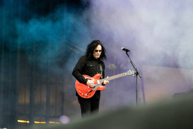Ben Phillips (Gitarre) während des Auftritts der US-amerikanischen Rockband The Pretty Reckless im Rahmen des Festivals Rock am Ring 2026 am Nürburgring. Nürburg Rock am Ring Rheinland-Pfalz Germany *** Ben Phillips guitar during the performance of the US rock band The Pretty Reckless as part of the Rock am Ring 2026 festival at the Nürburgring Nürburg Rock am Ring Rheinland Pfalz Germany