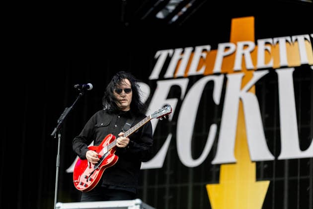 Ben Phillips (Gitarre) während des Auftritts der US-amerikanischen Rockband The Pretty Reckless im Rahmen des Festivals Rock am Ring 2026 am Nürburgring. Nürburg Rock am Ring Rheinland-Pfalz Germany *** Ben Phillips guitar during the performance of the US rock band The Pretty Reckless as part of the Rock am Ring 2026 festival at the Nürburgring Nürburg Rock am Ring Rheinland Pfalz Germany