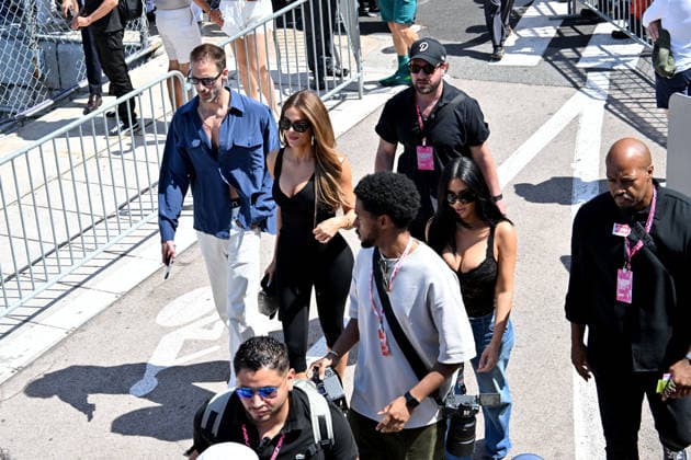 Khloe and Kim Kardashian in the paddocks of the Formula 1 Louis Vuitton Grand Prix of Monaco 2026, in Monte Carlo, Monaco, on June 6, 2026 Bruno Bebert Bestimage Celebs in the paddocks of the Formula 1 Louis Vuitton Grand Prix of Monaco 2026, in Monte Carlo, Monaco, on June 6, 2026 Monte Carlo Monaco  Copyright: xBrunoxBebertx xBestimagexBrunoxBebertx xBestimagex