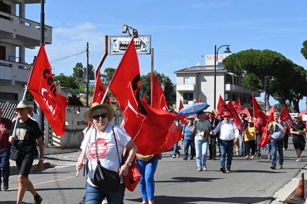 IPA85397889 - Court in the streets of the town during FLAI CGIL General mobilization against gangmastering and labor exploitation in memory of the four migrants murdered by gangmasters, News in Cosenza , Italy, June 06 2026  Copyright: xPasqualexGolia LiveMediax xPasqualexGolia LiveMediax 85397889