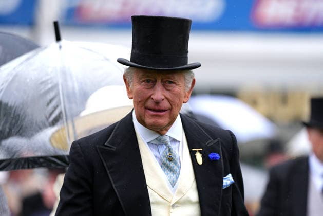 King Charles III And Queen Camilla Attend Derby Day At Epsom Downs Racecourse EPSOM, ENGLAND - JUNE 06: King Charles III attends the Epsom Derby 2026 at Epsom Downs Racecourse on June 06, 2026 in Epsom, England. The King revived a royal tradition of Queen Elizabeth II, by attending the Derby at Epsom Racecourse. Earlier today, the King s nephew Peter Phillips married Harriet Sperling in a ceremony in Kemble, Gloucestershire., Credit:Carl Court PA ROTA - B68 Avalon United Kingdom, England, Epsom, Epsom Downs Racecourse  Copyright: xCarlxCourtx xPAxROTAx-xB68x xAvalonx 1108333842