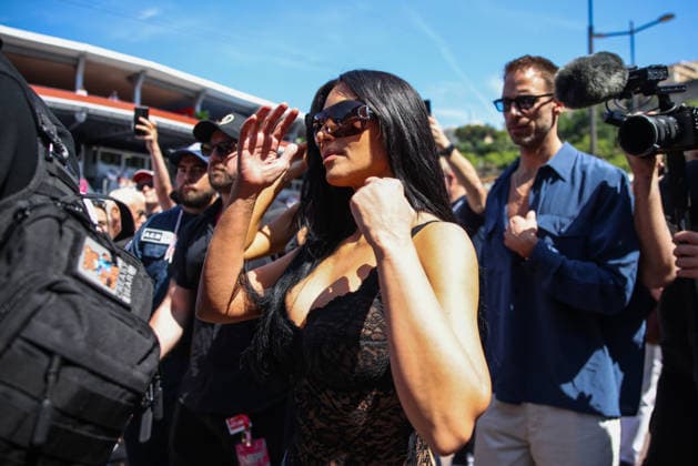 June 6, 2026, Monaco, Monte Carlo: Kim Kardashian is seen in a pitlane prior to the qualifying session ahead of the Formula 1 Monaco Grand Prix at the Circuit de Monaco in Monte Carlo on June 6th, 2026. Monaco Monte Carlo  - ZUMAz156 20260606_zip_z156_006 Copyright: xBeataxZawrzelx