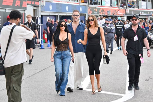IPA85399790 - Monte Carlo, Formula 1 Monaco Grand Prix - Celebrities attend Saturday practice - Kim Kardashian and KhloÃ Kardashian Pictured: Kim Kardashian and KhloÃ Kardashian  Copyright: xManuelexMangiarottix xManuelexMangiarottix 85399790