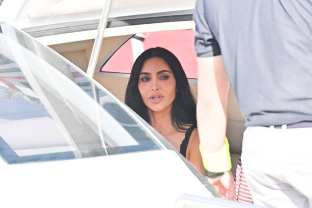 IPA85399886 - Monte Carlo, Formula 1 Monaco Grand Prix - Celebrities attend Saturday practice - Kim Kardashian and KhloÃ Kardashian Pictured: Kim Kardashian and KhloÃ Kardashian  Copyright: xManuelexMangiarottix xManuelexMangiarottix 85399886