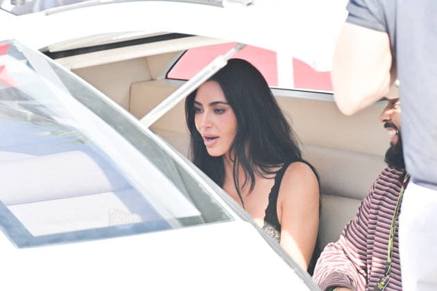 IPA85399894 - Monte Carlo, Formula 1 Monaco Grand Prix - Celebrities attend Saturday practice - Kim Kardashian and KhloÃ Kardashian Pictured: Kim Kardashian and KhloÃ Kardashian  Copyright: xManuelexMangiarottix xManuelexMangiarottix 85399894
