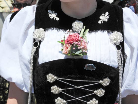 06.06.2026 Schweiz Sursee Schweizerisches Trachtenchorfest. Bild .Schmuke Urner Frauen Tracht. *** 06 06 2026 Switzerland Sursee Swiss traditional costume festival Picture Schmuke Uri women traditional costume 