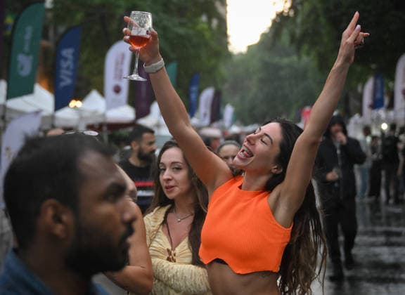 Armenia Parliamentary Election Preparations 9184472 06.06.2026 People attend a Yerevan Wine Days outdoor festival in Yerevan, Armenia. Yuri Kochetkov Sputnik Yerevan Armenia  Copyright: xYurixKochetkovx