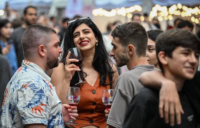 Armenia Parliamentary Election Preparations 9184476 06.06.2026 People attend a Yerevan Wine Days outdoor festival in Yerevan, Armenia. Yuri Kochetkov Sputnik Yerevan Armenia  Copyright: xYurixKochetkovx
