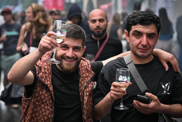 Armenia Parliamentary Election Preparations 9184489 06.06.2026 People attend a Yerevan Wine Days outdoor festival in Yerevan, Armenia. Yuri Kochetkov Sputnik Yerevan Armenia  Copyright: xYurixKochetkovx