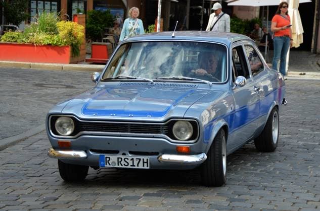21. Regensburger Classic Rallye, Oldtimer-Rennen bzw Ausfahrt mit Start und Ziel in Regensburg, via Wiesent, Brennberg, Roding, Zandt, Bad Kötzting, Viechtach, Rattenberg am 6. und 7. Juni 2026. Foto: Oldtimer, Ford Escort RS 2000 mit H-Kennzeichen *** 21 Regensburger Classic Rallye, classic car race or exit with start and finish in Regensburg, via Wiesent, Brennberg, Roding, Zandt, Bad Kötzting, Viechtach, Rattenberg on June 6 and 7, 2026 Photo classic car, Ford Escort RS 2000 with H license plate