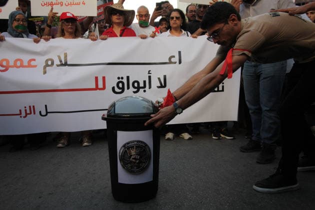June 5, 2026, Tunis, Tunis, Tunisia, Tunisia: Demonstrators march through central Tunis during a protest demanding freedom of expression, independent public media, and an end to legal measures they say criminalize free speech, on June 5, 2026. The rally was organized in opposition to Decree-Law 54 and reflects growing concerns among civil society groups over restrictions on media freedoms and political dissent in Tunisia. Tunis Tunisia - ZUMAm342 20260605_zsp_m342_011 Copyright: xHasanxMradx