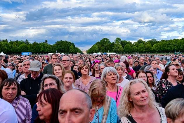 About 7,000 fans came to the Schleißheim Palace Park to see Roland Kaiser, 06 06 2026, Oberschleißheim Germany , Roland Kaiser Summer Open Air 2026 xslx