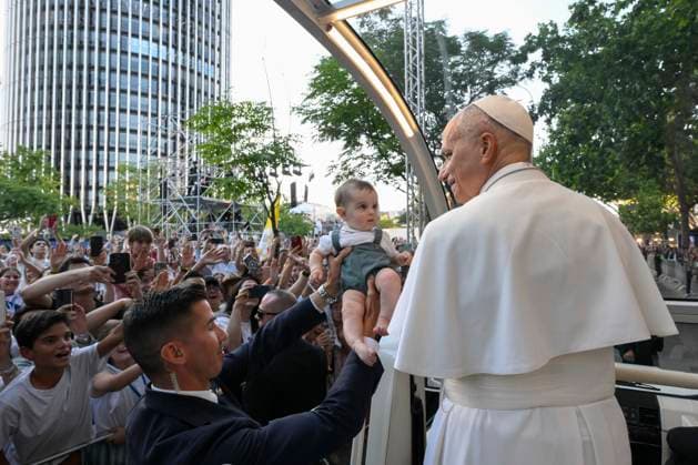 SPAIN - POPE LEO XIV ATTENDS A PRAYER VIGIL WITH YOUNG PEOPLE AT PLAZA DE LIMA IN MADRID - 2026 6 6 Spain, Vatican, 2026 6 6 Pope Leo XIV attends a prayer vigil with young people at Plaza de Lima in Madrid, EDITORIAL USE ONLY - NO BOOKS Copyright: xVATICANxMEDIA CPPx