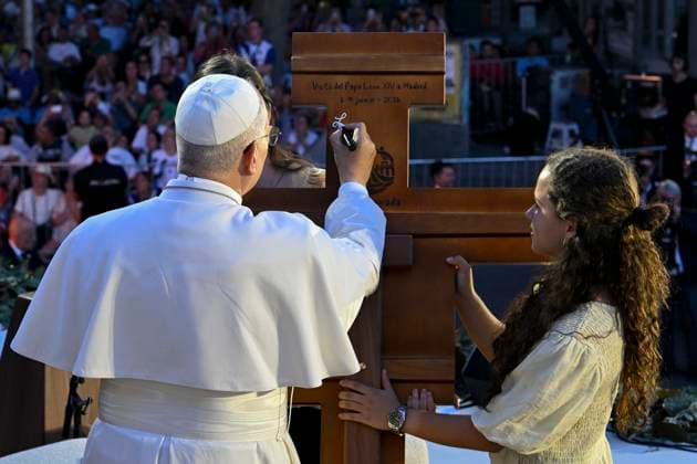 SPAIN - POPE LEO XIV ATTENDS A PRAYER VIGIL WITH YOUNG PEOPLE AT PLAZA DE LIMA IN MADRID - 2026 6 6 Spain, Vatican, 2026 6 6 Pope Leo XIV attends a prayer vigil with young people at Plaza de Lima in Madrid, EDITORIAL USE ONLY - NO BOOKS Copyright: xVATICANxMEDIA CPPx