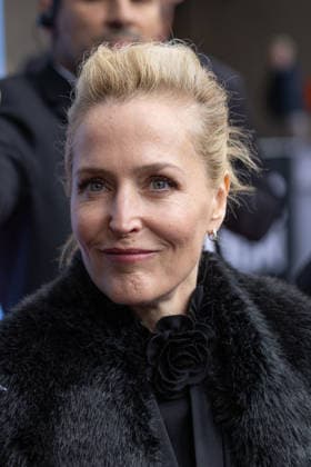 Teenage Sex and Death at Camp Miasma film premiere in London - 06 Jun 2026 Gillian Anderson attends the premiere screening of Teenage Sex and Death in Camp Miasma during the SXSW, at The Barbican Centre in London. London United Kingdom Copyright: xPhilxLewisx xSOPAxImagesx GillianAnderson-2938