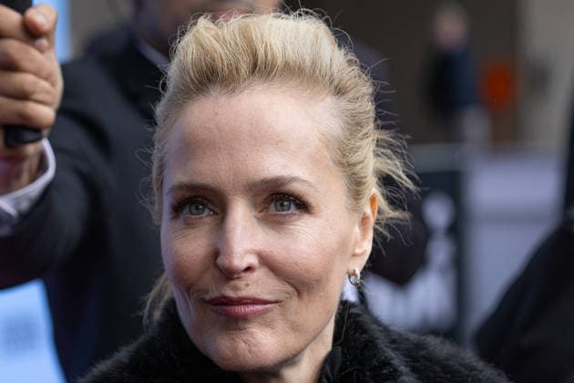 Teenage Sex and Death at Camp Miasma film premiere in London - 06 Jun 2026 Gillian Anderson attends the premiere screening of Teenage Sex and Death in Camp Miasma during the SXSW, at The Barbican Centre in London. London United Kingdom Copyright: xPhilxLewisx xSOPAxImagesx GillianAnderson-2939