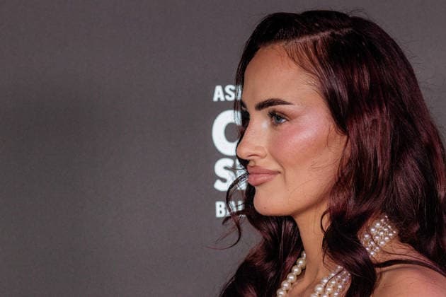06.06.2026. Leverkusen. Tommy Pedronis Freundin Paulina am Rande des Fame Fighting, das große Promibox-Event von BILD und Eugen Lopez in der Leverkusener Ostermann Arena. Zum ersten Mal in Kooperation mit dem britischen Pendant Misfits Boxing und dem internationalen Medienpartner The Sun. Leverkusen Ostermann Arena Nordrhein-Westfalen Deutschland *** 06 06 2026 Leverkusen Tommy Pedronis girlfriend Paulina on the verge of Fame Fighting, the big celebrity boxing event organized by BILD and Eugen Lopez at the Ostermann Arena in Leverkusen For the first time in cooperation with the British counterpart Misfits Boxing and the international media partner The Sun Leverkusen Ostermann Arena North Rhine-Westphalia Germany