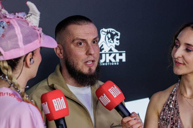 06.06.2026. Leverkusen. Eugen Lopez am Rande des Fame Fighting, das große Promibox-Event von BILD und Eugen Lopez in der Leverkusener Ostermann Arena. Zum ersten Mal in Kooperation mit dem britischen Pendant Misfits Boxing und dem internationalen Medienpartner The Sun. Leverkusen Ostermann Arena Nordrhein-Westfalen Deutschland *** 06 06 2026 Leverkusen Eugen Lopez on the verge of Fame Fighting, the big celebrity boxing event by BILD and Eugen Lopez at the Ostermann Arena in Leverkusen For the first time in cooperation with the British counterpart Misfits Boxing and the international media partner The Sun Leverkusen Ostermann Arena North Rhine-Westphalia Germany